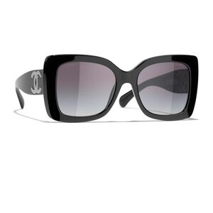 100% Authentic Chanel  SQUARE SUNGLASSES
Acetate
Black